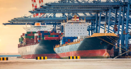 天津港海运物流将在未来发挥更为重要的作用，为我国经济发展提供强有力支持