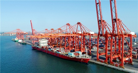 探秘天津港，触摸中国海洋贸易的脉搏